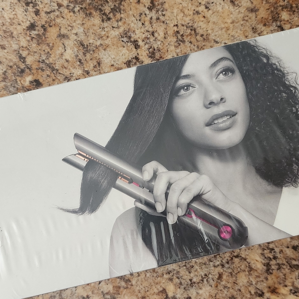 Dyson airstraight